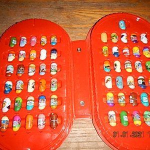 Lot of 78 Mighty Beanz, 2 cases & 2 race track sets COMPLETE w/ directions